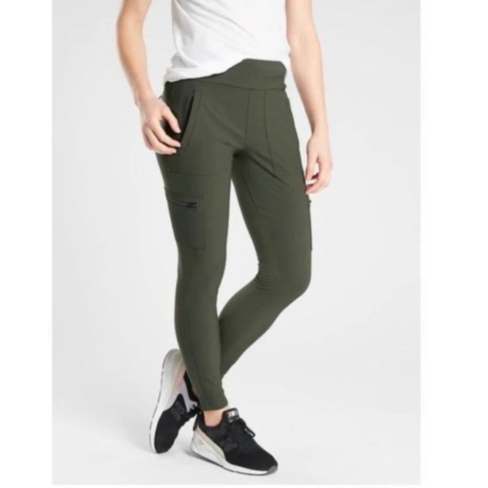 ATHLETA Headlands Hybrid Cargo Tight 6